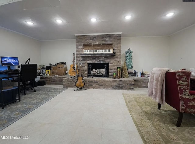 305 Dettor St, Batesville, MS 38606 - living area featuring crown molding, a fireplace, and recessed lighting