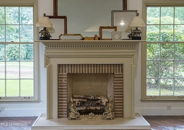 305 Dettor St, Batesville, MS 38606 - detailed view of wood finished floors