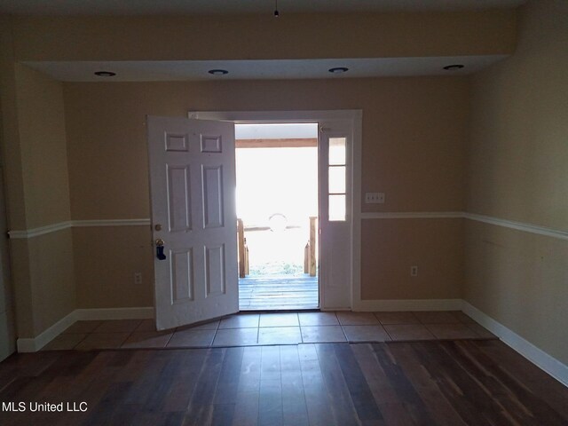 9219 Anding Oil City Rd, Bentonia, MS 39040 - entrance foyer featuring baseboards and wood finished floors