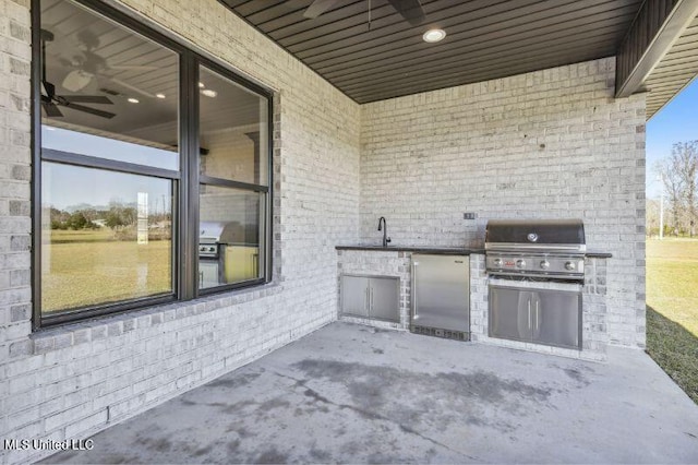 620 Old Savannah Dr, Long Beach, MS 39560 - view of patio / terrace featuring a sink