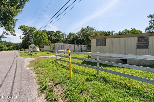 2301 16th Ave, Gulfport, MS 39501 - view of side of property with fence