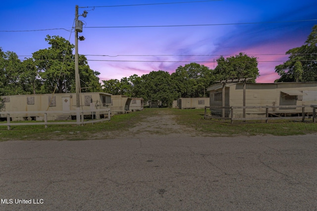 2301 16th Ave, Gulfport, MS 39501 - view of front facade with fence