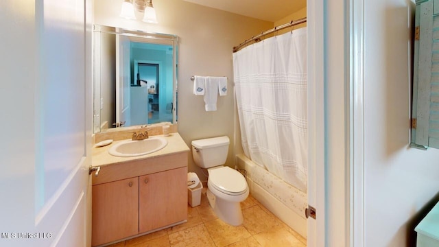 full bathroom featuring tile patterned flooring, vanity, shower / bathtub combination with curtain, and toilet