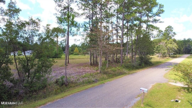 Listing photo 2 for 0 Victoria Ln, Biloxi MS 39532