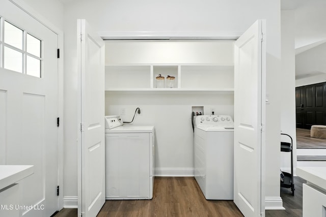 280 Bobby Ln, Picayune, MS 39466 - laundry area featuring washer and clothes dryer, dark wood finished floors, and baseboards