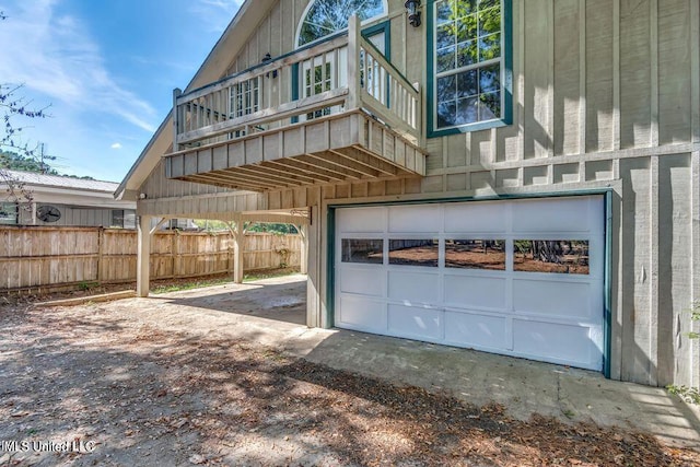 363 Lake Harbor Rd, Brandon, MS 39047 - garage with a carport