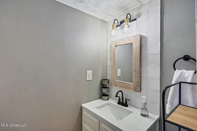 363 Lake Harbor Rd, Brandon, MS 39047 - bathroom featuring backsplash and vanity