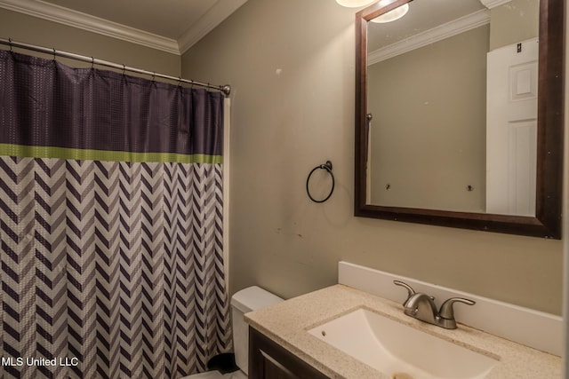 2623 Demaret Dr, Gulfport, MS 39507 - bathroom featuring toilet, vanity, a shower with shower curtain, and crown molding