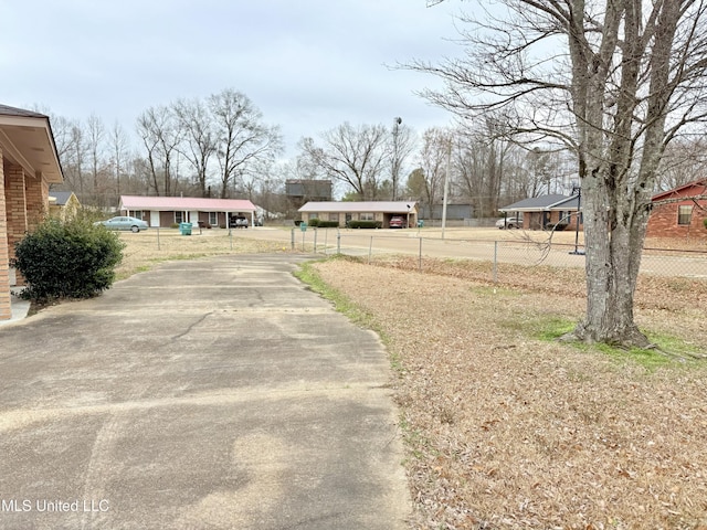 126 Lyon Dr, Grenada, MS 38901 - view of yard