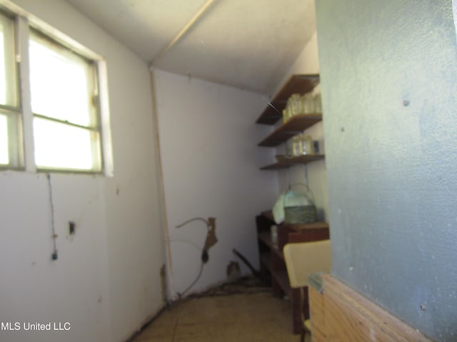 1934 Blue Ridge Rd, Fulton, MS 38843 - view of clothes washing area