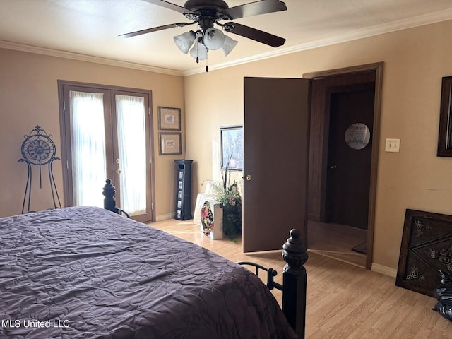 46 Stirling Rd, Natchez, MS 39120 - bedroom featuring ceiling fan, ornamental molding, and light hardwood / wood-style flooring