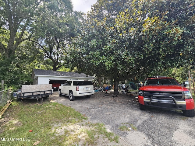 2305 Roberts Ave, Gulfport, MS 39501 - view of vehicle parking