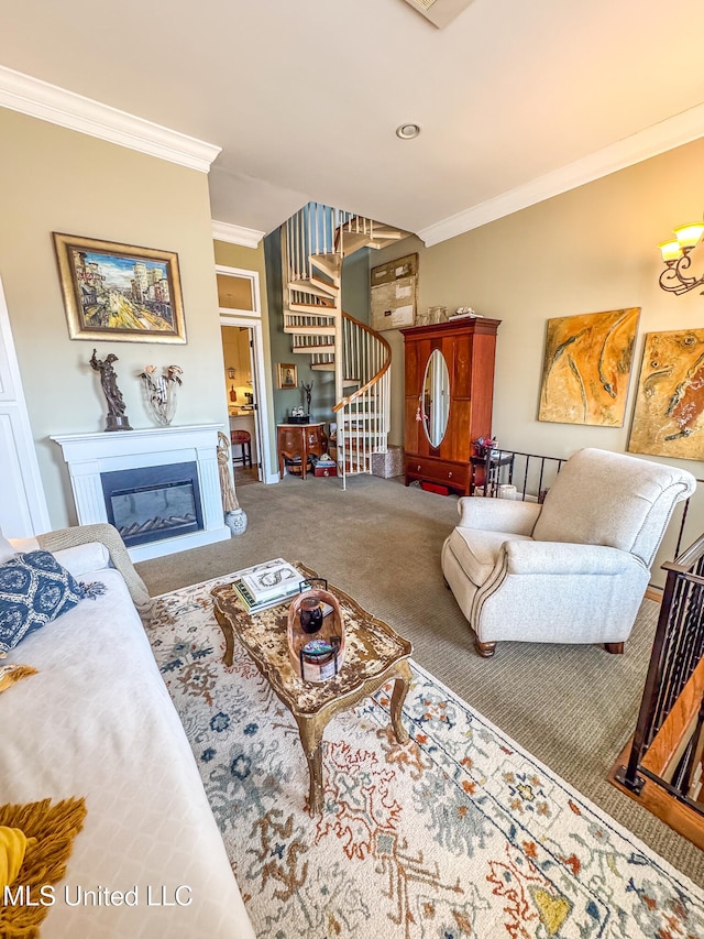 living room with carpet flooring and crown molding