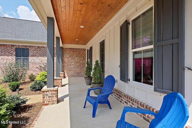 view of patio featuring covered porch