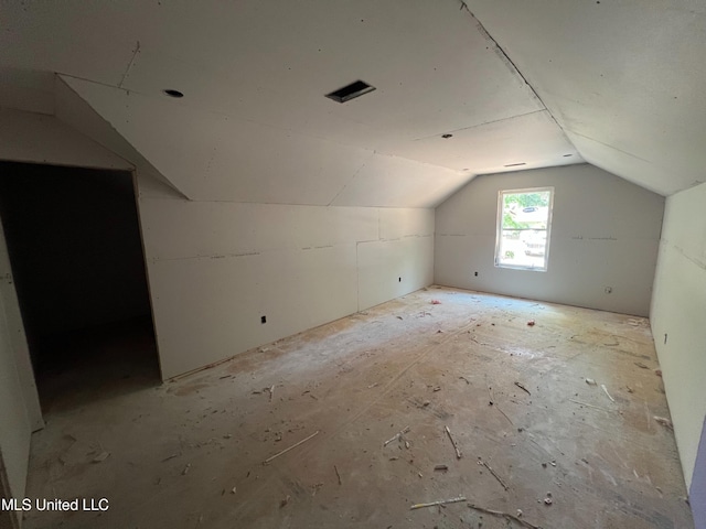 7356 Mockingbird Ln, Olive Branch, MS 38654 - additional living space featuring lofted ceiling