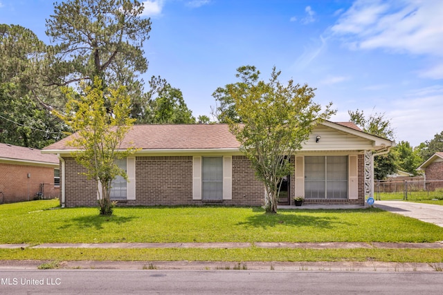 7105 Mandarin Dr, Biloxi, MS 39532 - ranch-style house featuring brick siding and driveway