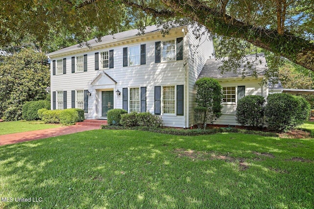 350 Whitfield Rd, Brandon, MS 39042 - colonial house with a front lawn