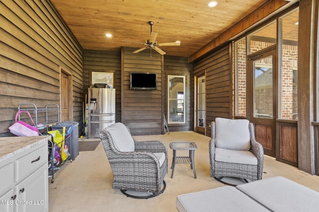 view of patio with ceiling fan