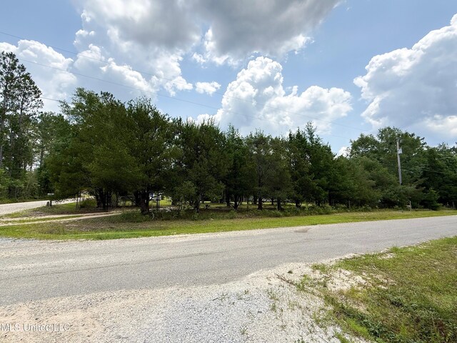 6016 Rd 382, Kiln, MS 39556