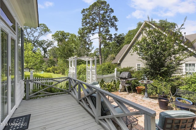 1616 Poplar Blvd, Jackson, MS 39202 - view of wooden terrace