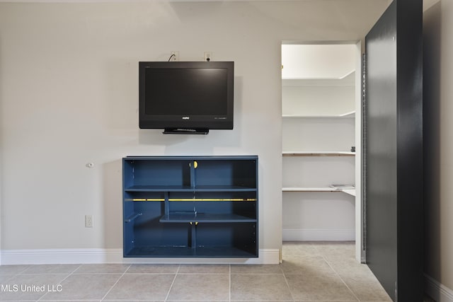 interior details with baseboards