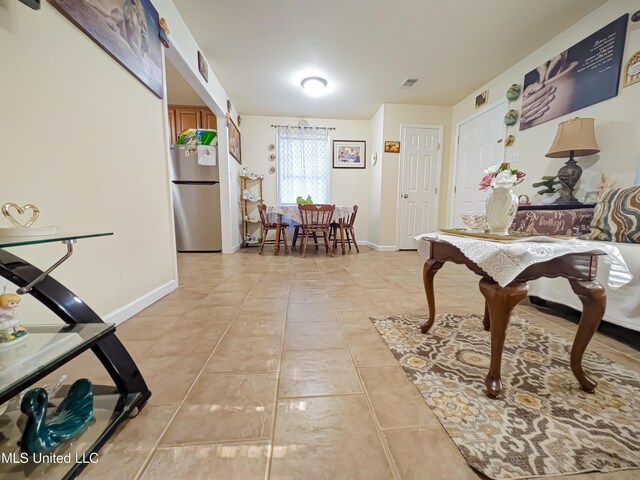2220 18th Ave, Gulfport, MS 39501 - interior space featuring visible vents, baseboards, and light tile patterned flooring