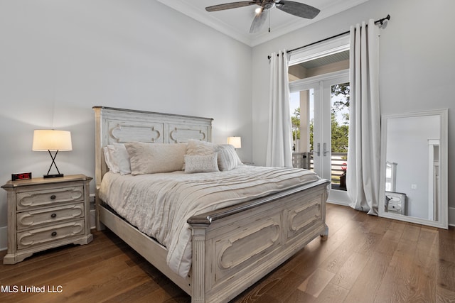 bedroom featuring crown molding, dark hardwood / wood-style floors, access to exterior, and ceiling fan