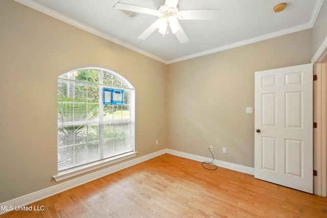 129 E Sunnybrook Rd, Carriere, MS 39426 - spare room with light wood-style flooring, a smoke detector, baseboards, crown molding, and a ceiling fan