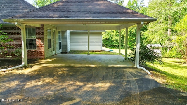 129 E Sunnybrook Rd, Carriere, MS 39426 - view of parking / parking lot with a carport