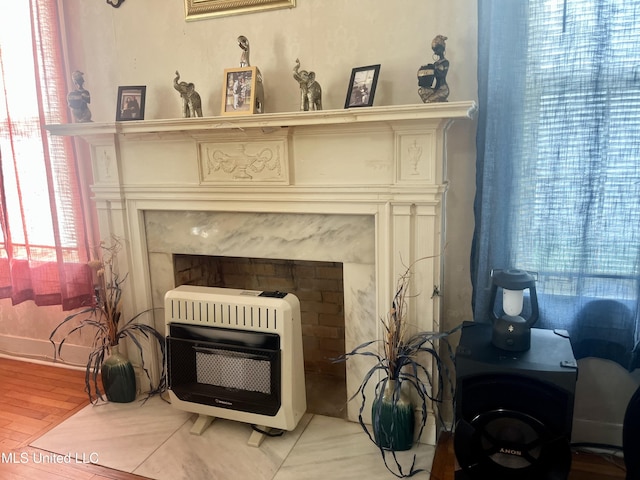 58 Snider St, Grenada, MS 38901 - detailed view of heating unit