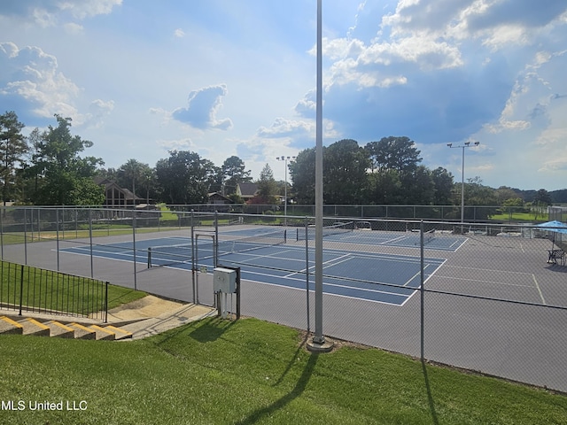 906 W Lakeshore Dr, Carriere, MS 39426 - view of tennis court
