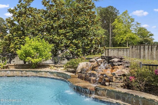 430 Johnstone Dr, Madison, MS 39110 - view of swimming pool featuring a fenced backyard