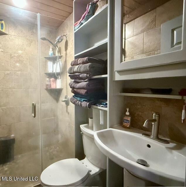 3833 Cooperville Rd, Pelahatchie, MS 39145 - full bathroom featuring a shower stall and a sink