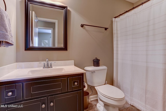 2634 Harvest Tree Dr, Southaven, MS 38672 - bathroom featuring vanity, a shower with curtain, and tile patterned flooring