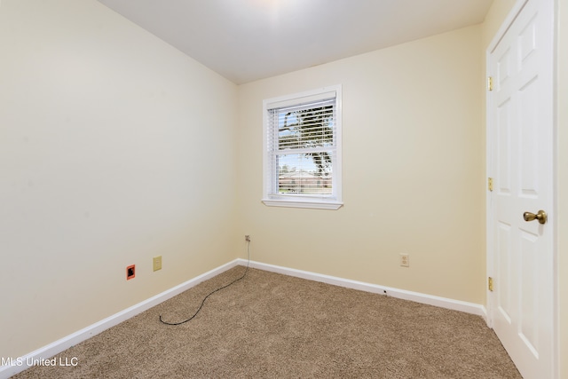 view of carpeted spare room