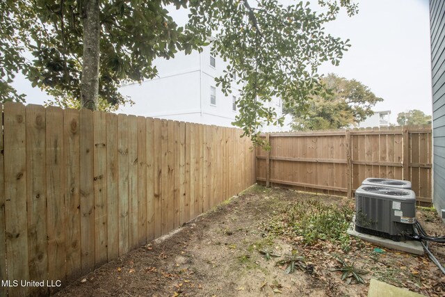 view of yard with cooling unit