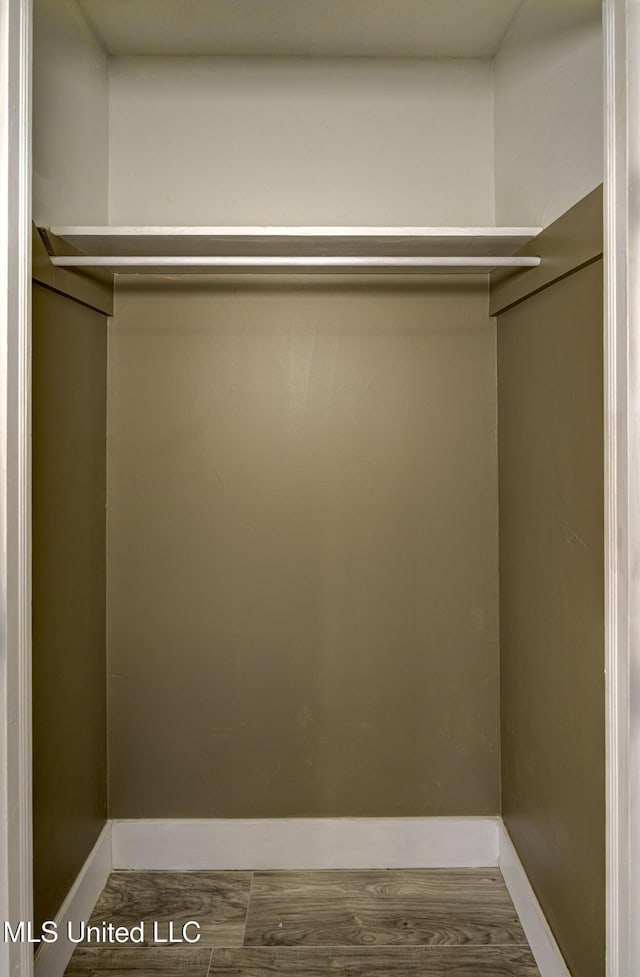 223 Second Ave, Vicksburg, MS 39183 - view of closet