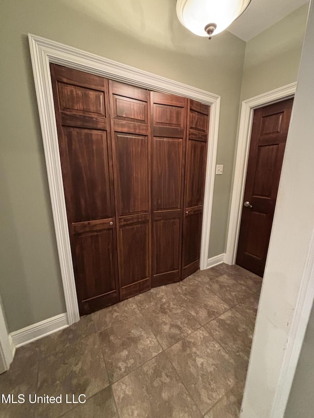 706 Anchor Lake Rd, Carriere, MS 39426 - view of foyer