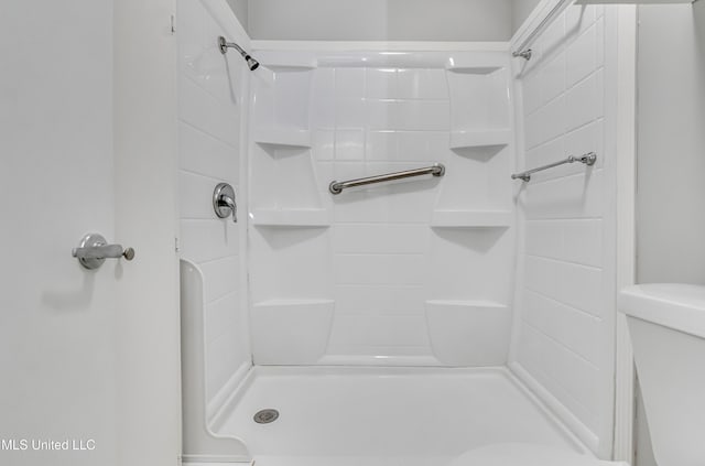 114 Fern Valley Rd, Brandon, MS 39042 - bathroom featuring toilet and a shower
