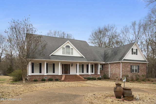 view of front of property with covered porch