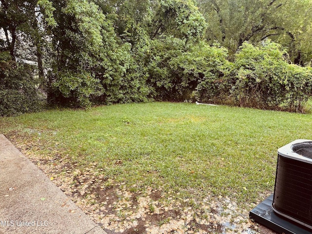 143 James Dr, Gulfport, MS 39503 - view of green lawn featuring cooling unit