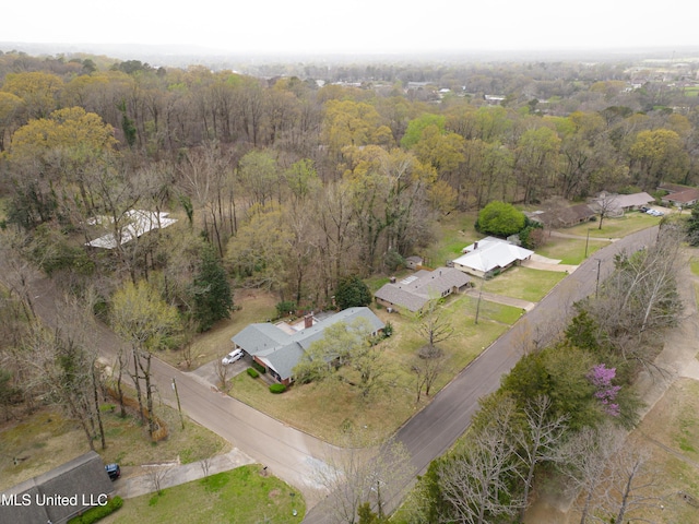 bird's eye view with a view of trees