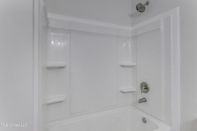 1515 E Beach Blvd Unit 132, Pass Christian, MS 39571 - full bath featuring shower / washtub combination