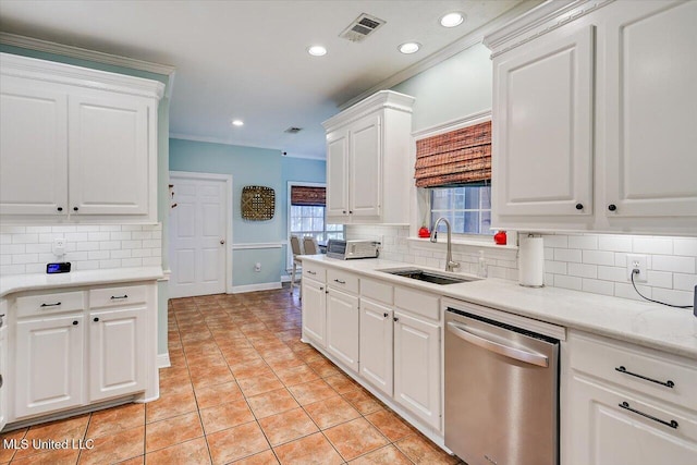 501 Brighton Cir, Brandon, MS 39047 - kitchen featuring dishwasher, a sink, decorative backsplash, baseboards, and recessed lighting