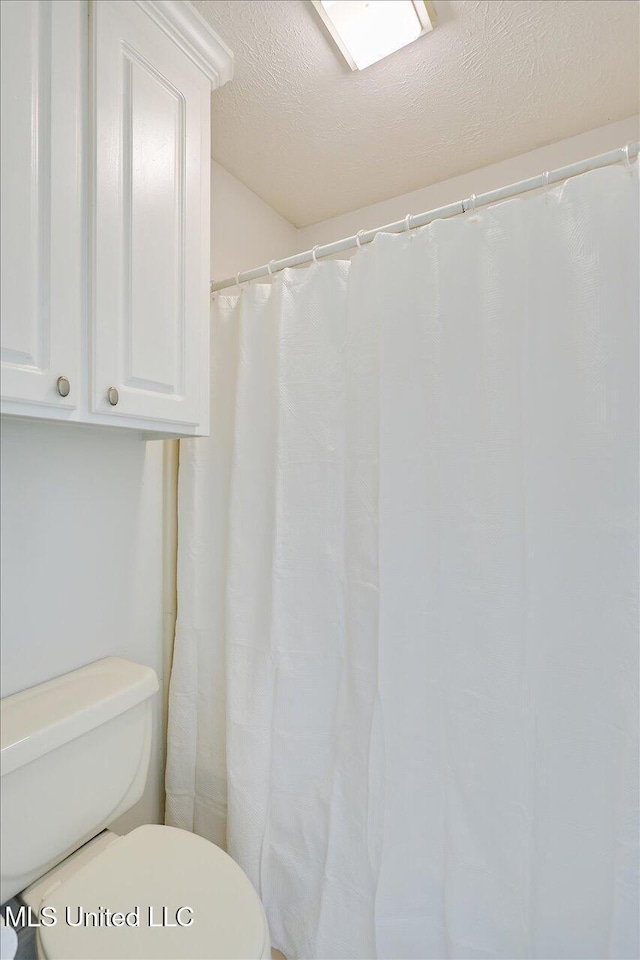 501 Brighton Cir, Brandon, MS 39047 - full bath featuring toilet