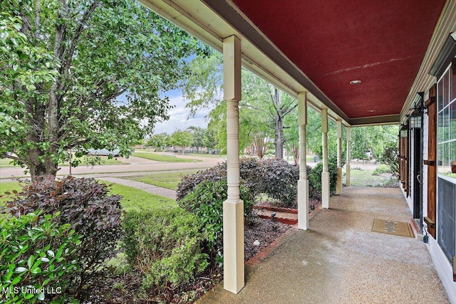 501 Brighton Cir, Brandon, MS 39047 - view of patio / terrace featuring a porch