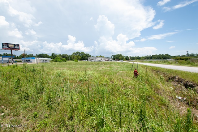 Listing photo 3 for 3838 Hwy 63, Moss Point MS 39563