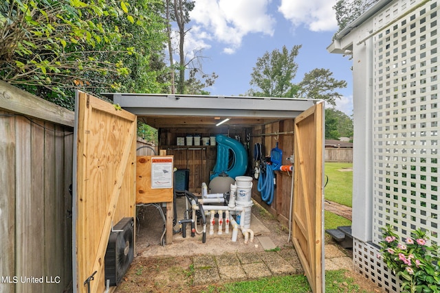 view of outbuilding