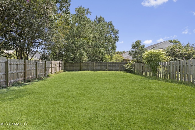 2383 Trafalgar Dr, Biloxi, MS 39531 - view of fenced backyard