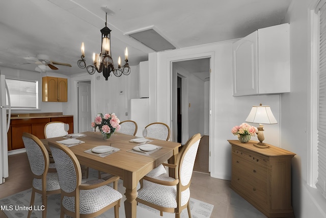 dining room with ceiling fan